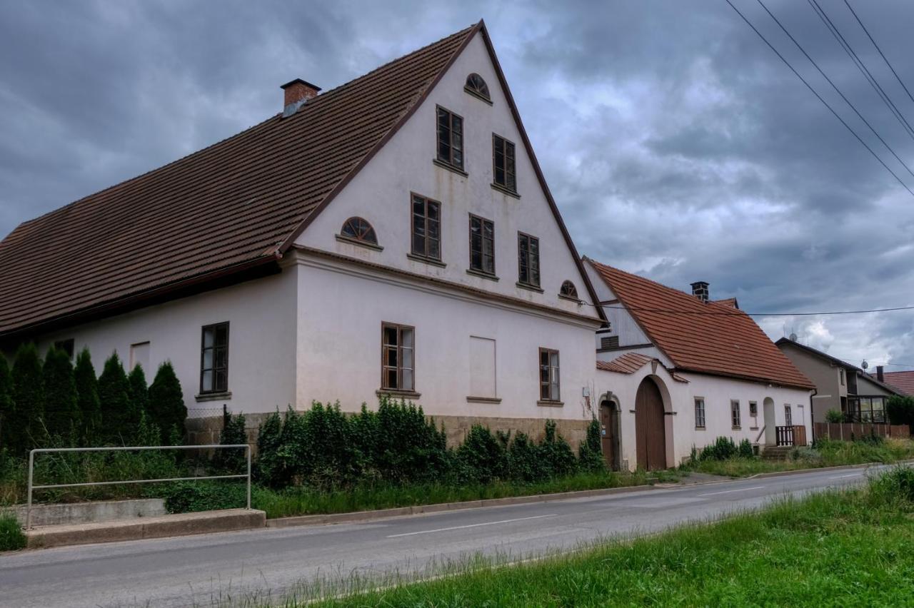Apartmány v broumovském statku Esterno foto