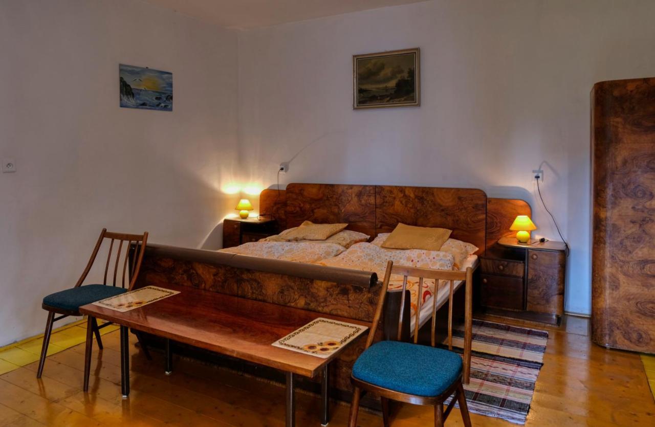Apartmány v broumovském statku Esterno foto