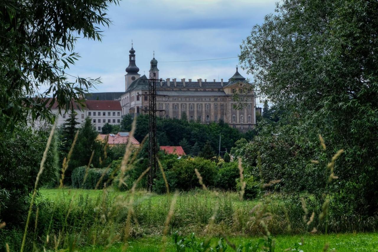 Apartmány v broumovském statku Esterno foto